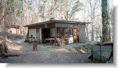 01_Haupthaus_und_Schuppen_zwei
